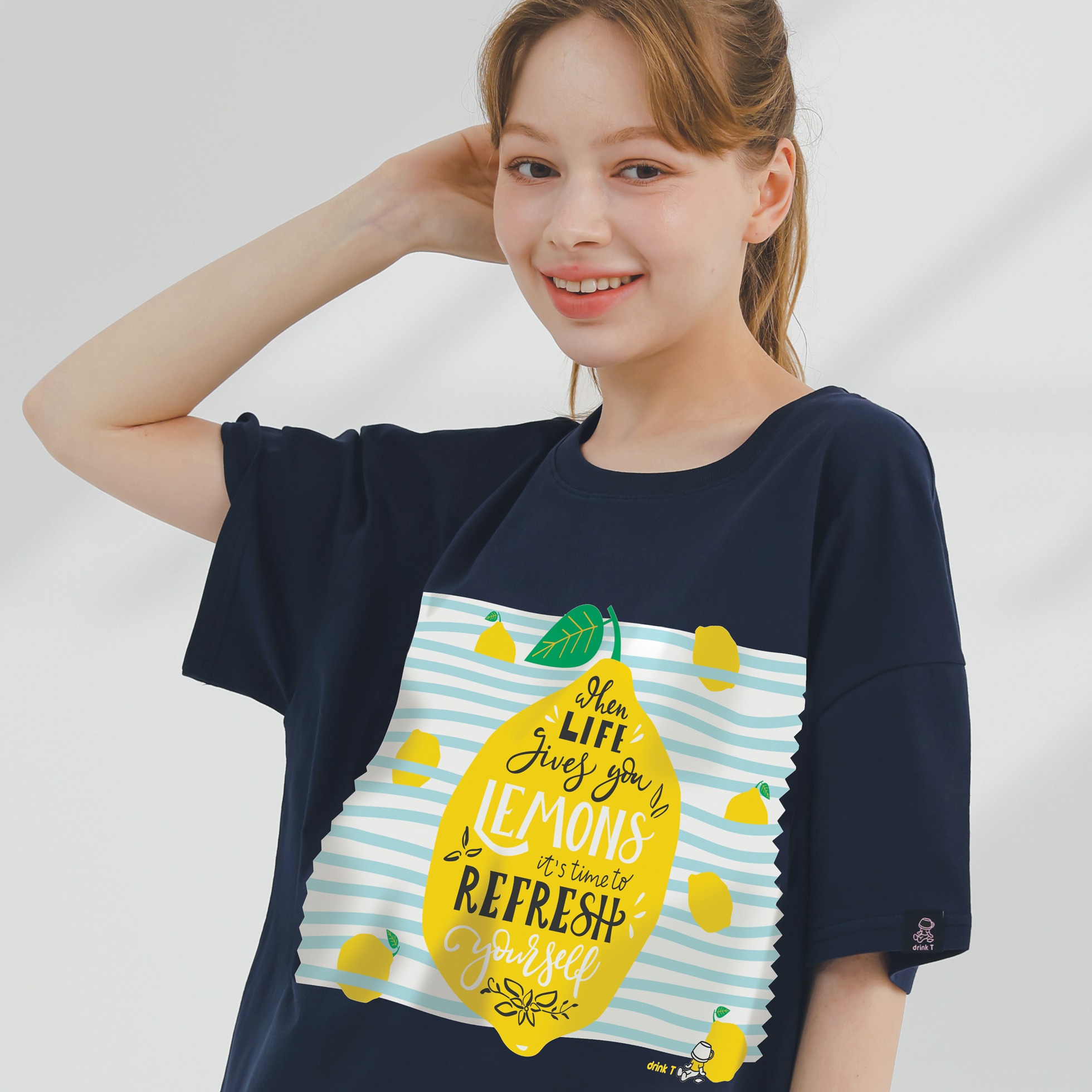 레몬 앤 라이프 - 바디커버 오버핏 노브라티셔츠